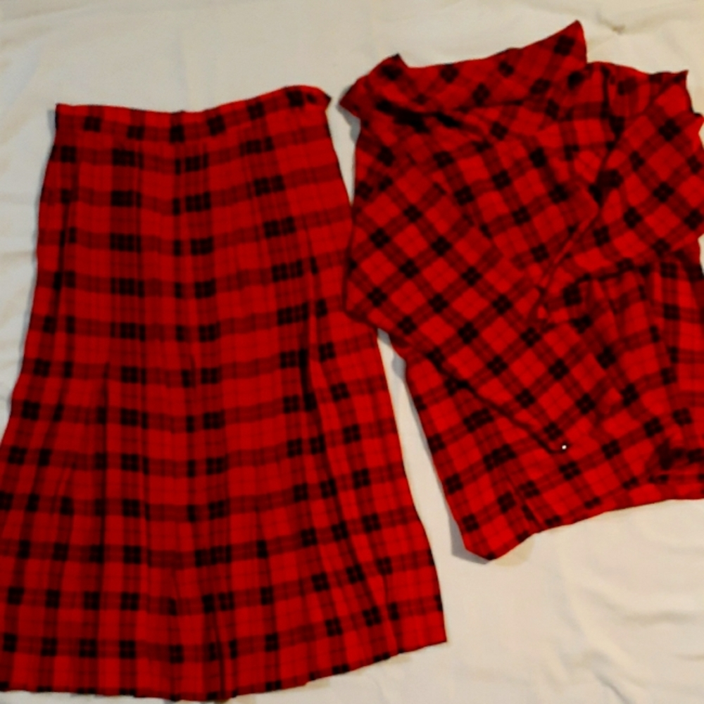 Red & Black Checkered Set
